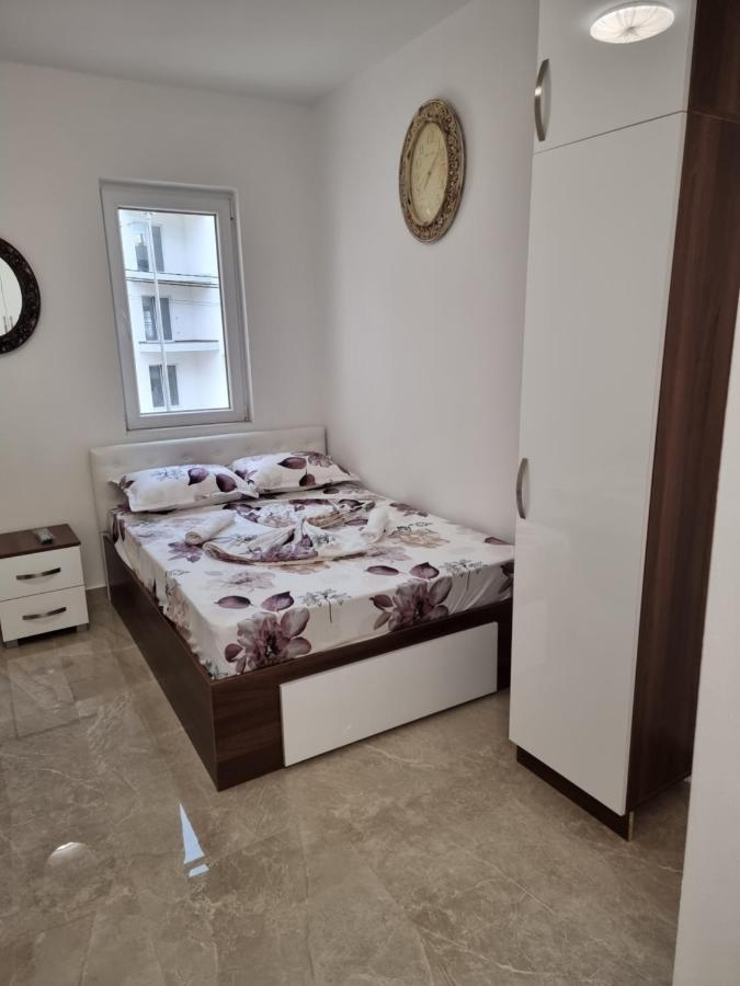 Ebra Lux Apartmani Dobra Voda Εξωτερικό φωτογραφία