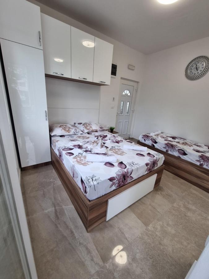 Ebra Lux Apartmani Dobra Voda Εξωτερικό φωτογραφία