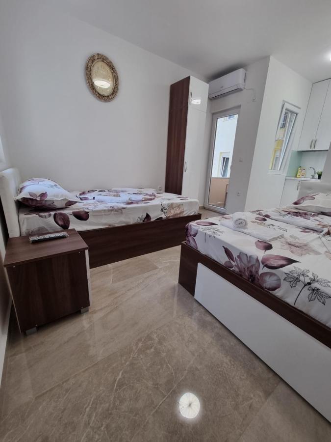 Ebra Lux Apartmani Dobra Voda Εξωτερικό φωτογραφία