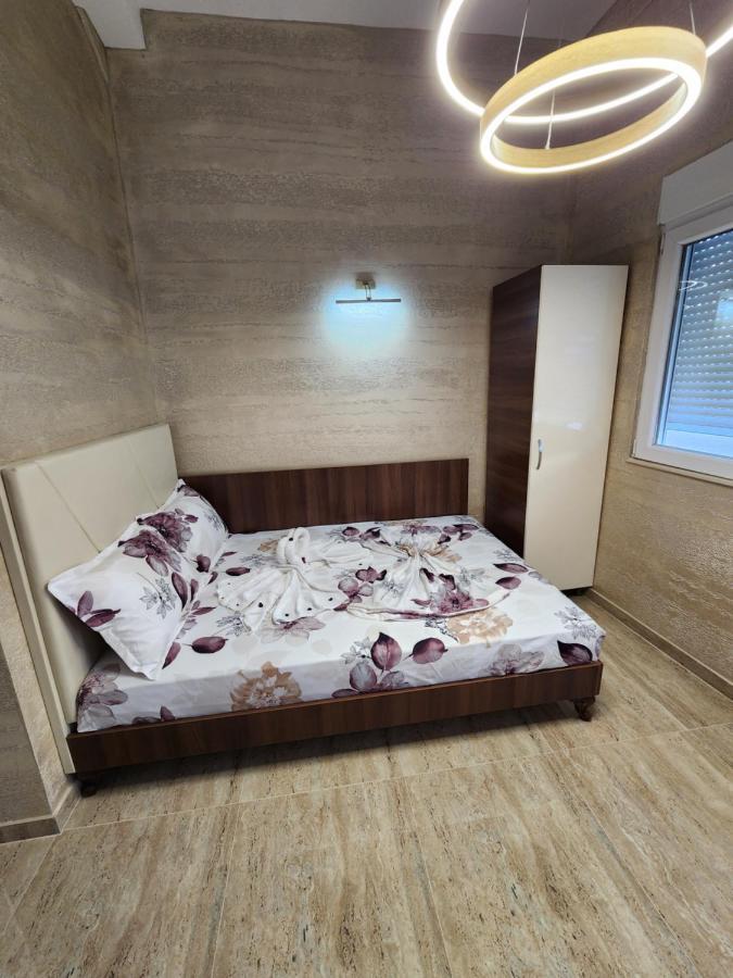 Ebra Lux Apartmani Dobra Voda Εξωτερικό φωτογραφία